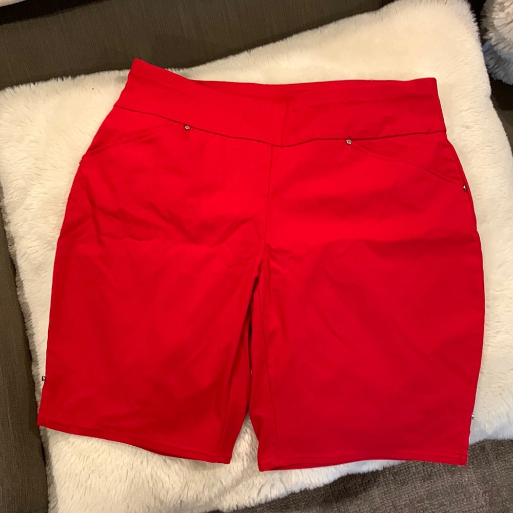 INC SHORTS